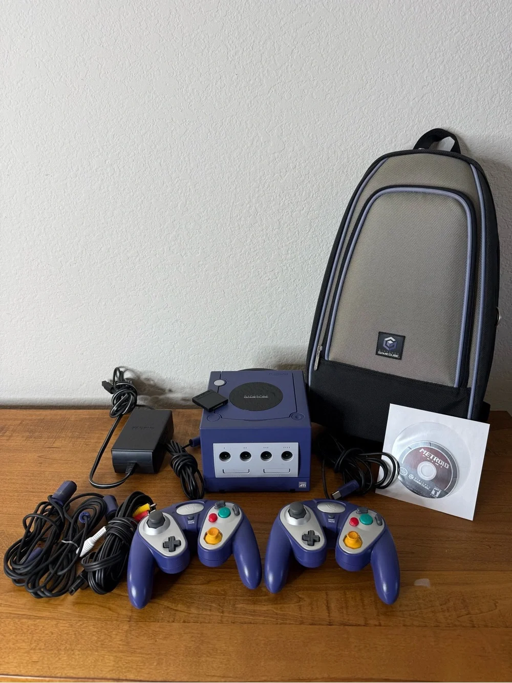 Nintendo GameCube Console Purple +2 Controllers + Game Metro,Carrier Bag, Memory
